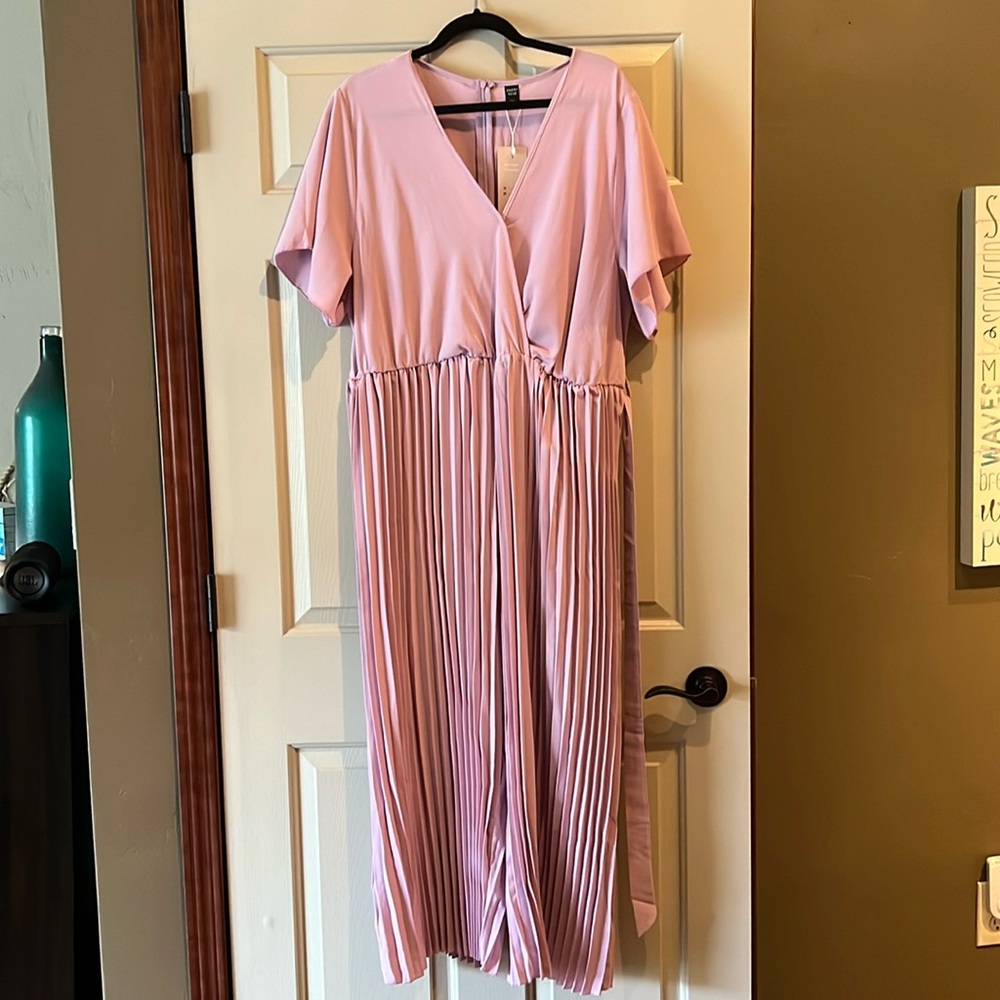 BNWT pleated jumpsuit size 4XL